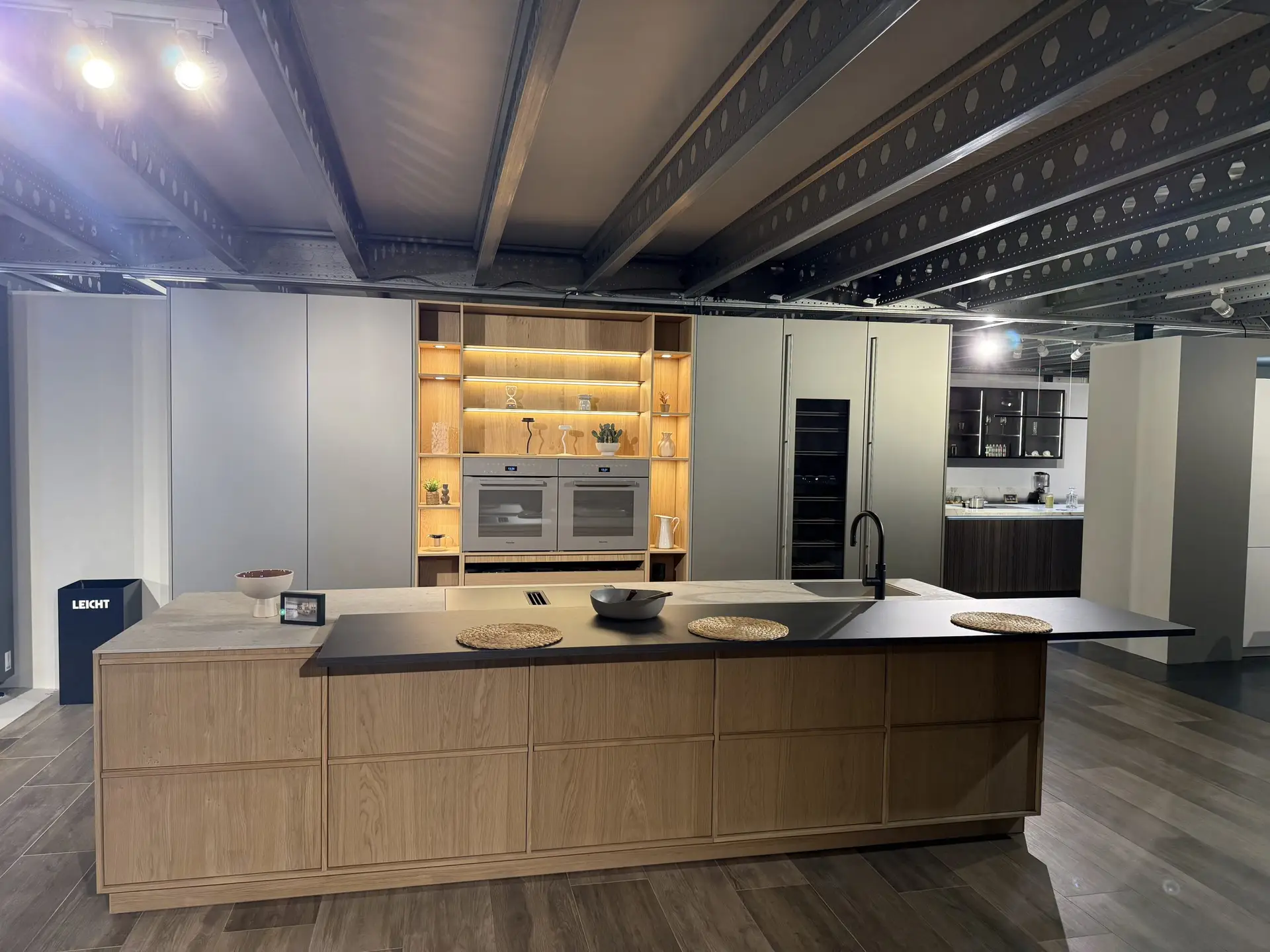 Leicht Kyoto keuken met kookeiland