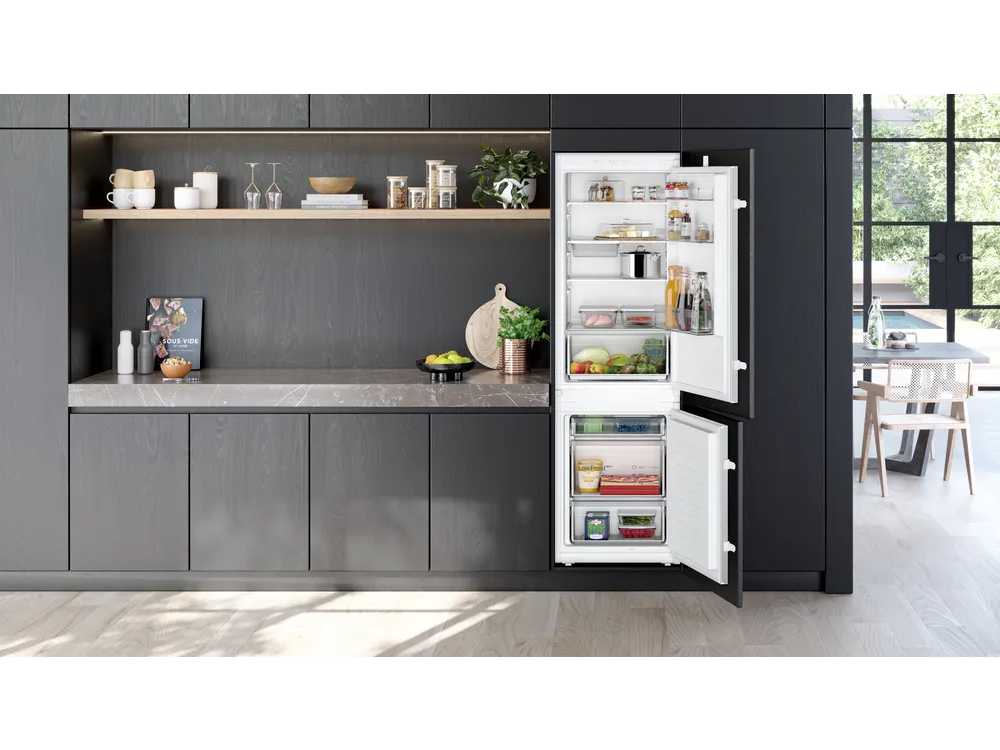 Häcker Concept130  Bali Notenhout  Topsoft mat lak zwart eiland keuken - Häcker Concept130 Keukens keukens | afbeelding 35 van 40