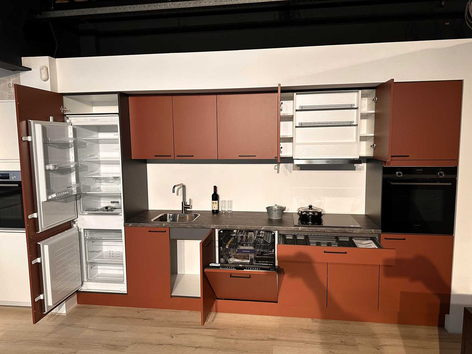 Häcker Concept130 SCALA amarant mat Recht - Häcker Concept130 Keukens keukens | afbeelding 6 van 26