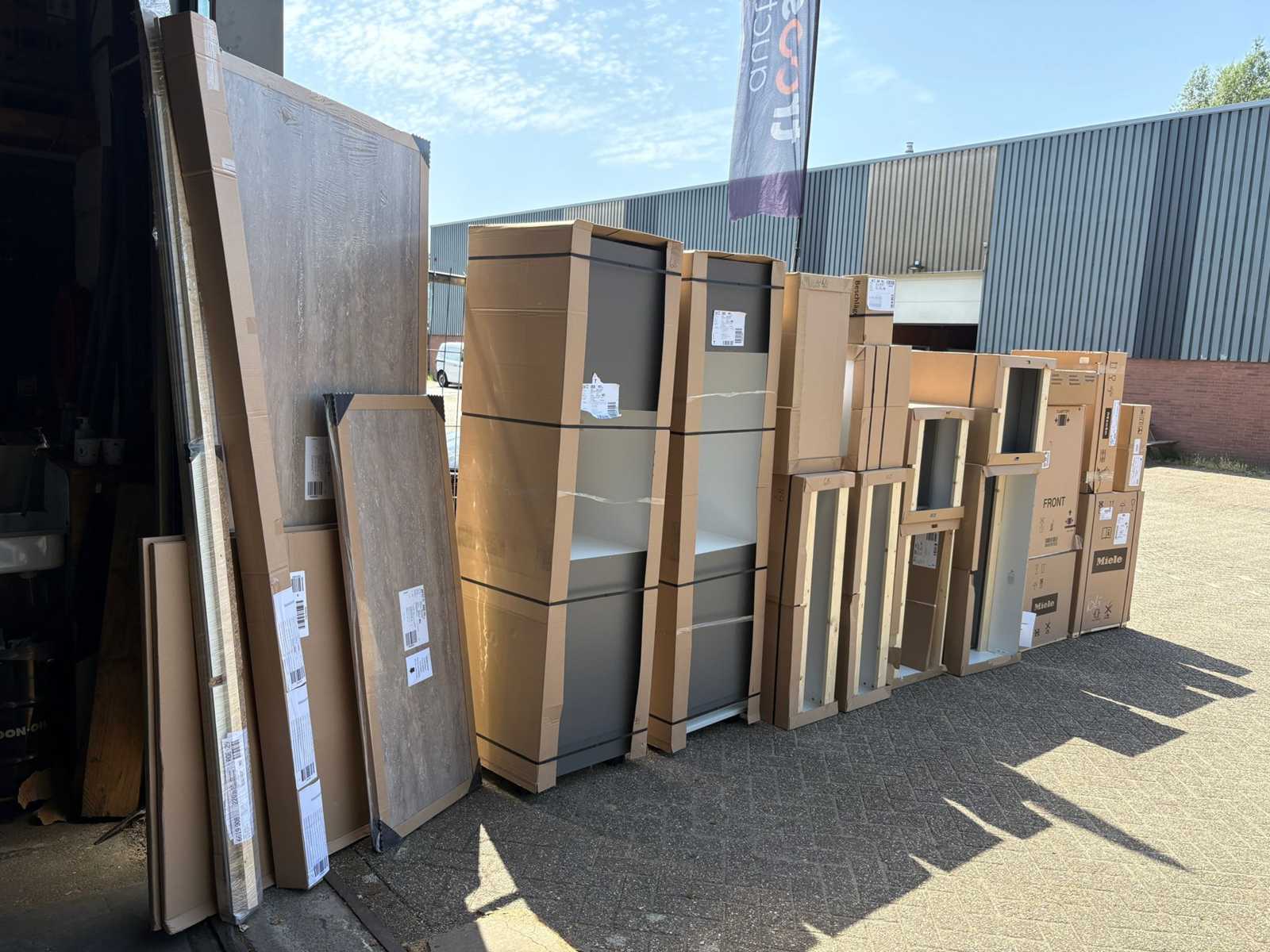 Häcker Concept130 Topsoft mat satijn lak eiland keuken - Häcker Concept130 Keukens keukens | afbeelding 30 van 31