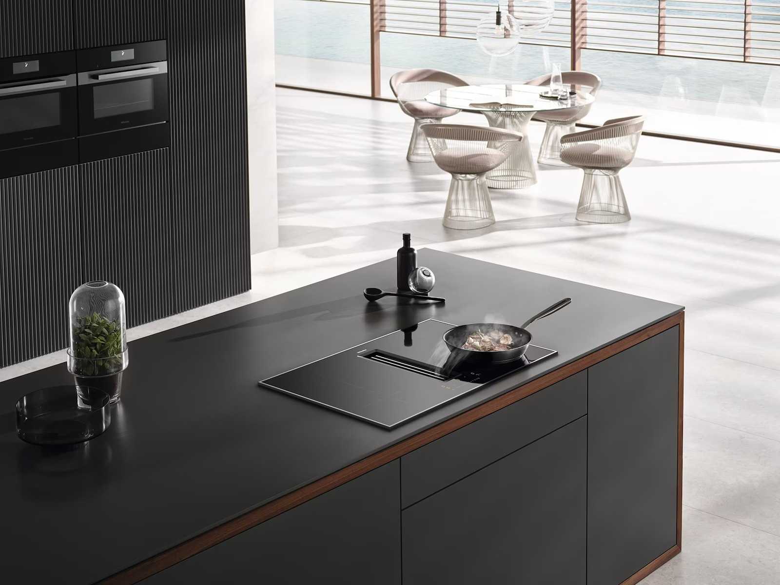Häcker Concept130 Topsoft mat wit lak eiland keuken - Häcker Keukens keukens | afbeelding 18 van 31
