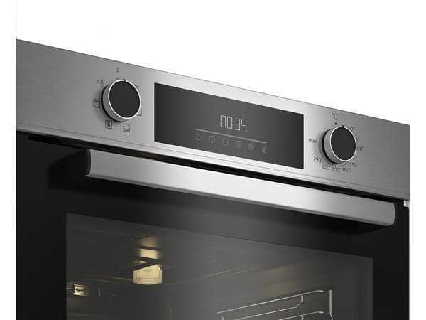 Häcker Concept130 wit hoogglans recht opgestelde keuken - Häcker Keukens keukens | afbeelding 10 van 20