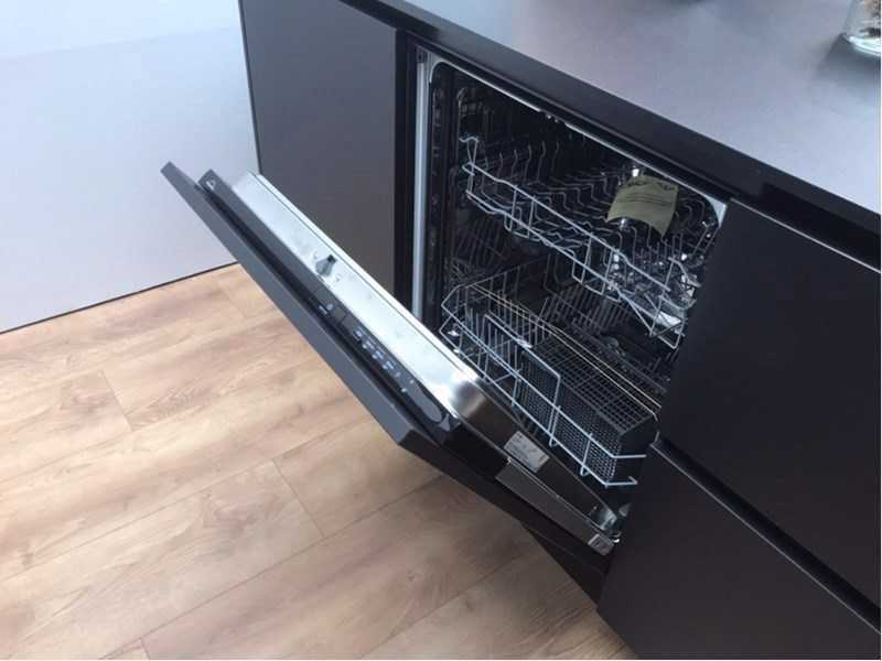 Nobilia EasyTouch Zwart Eiland keuken - Nobilia Keukens keukens | afbeelding 16 van 29