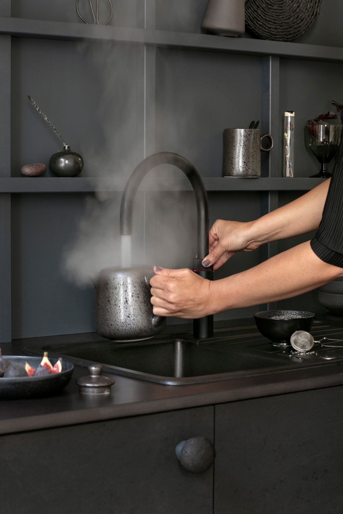 Quooker PRO3 + Fusion Round Zwart Kokendwaterkraan - Quooker kranen | afbeelding 3 van 7